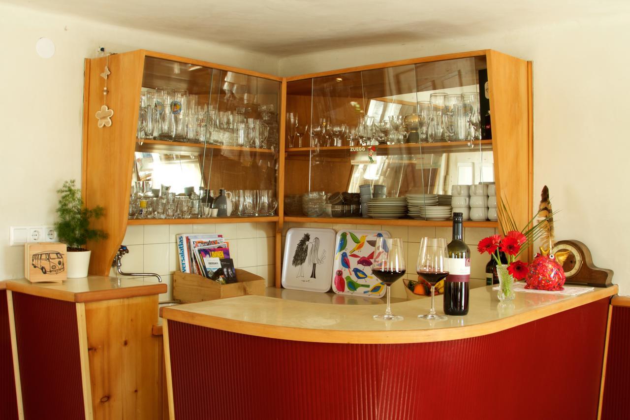 Hepi Lodge Liesing Εξωτερικό φωτογραφία