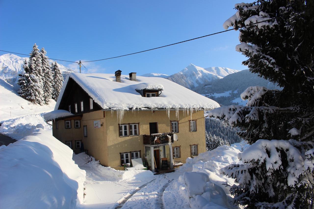 Hepi Lodge Liesing Εξωτερικό φωτογραφία