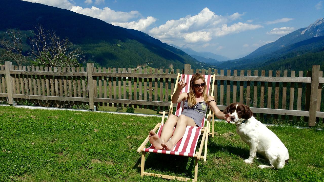 Hepi Lodge Liesing Εξωτερικό φωτογραφία