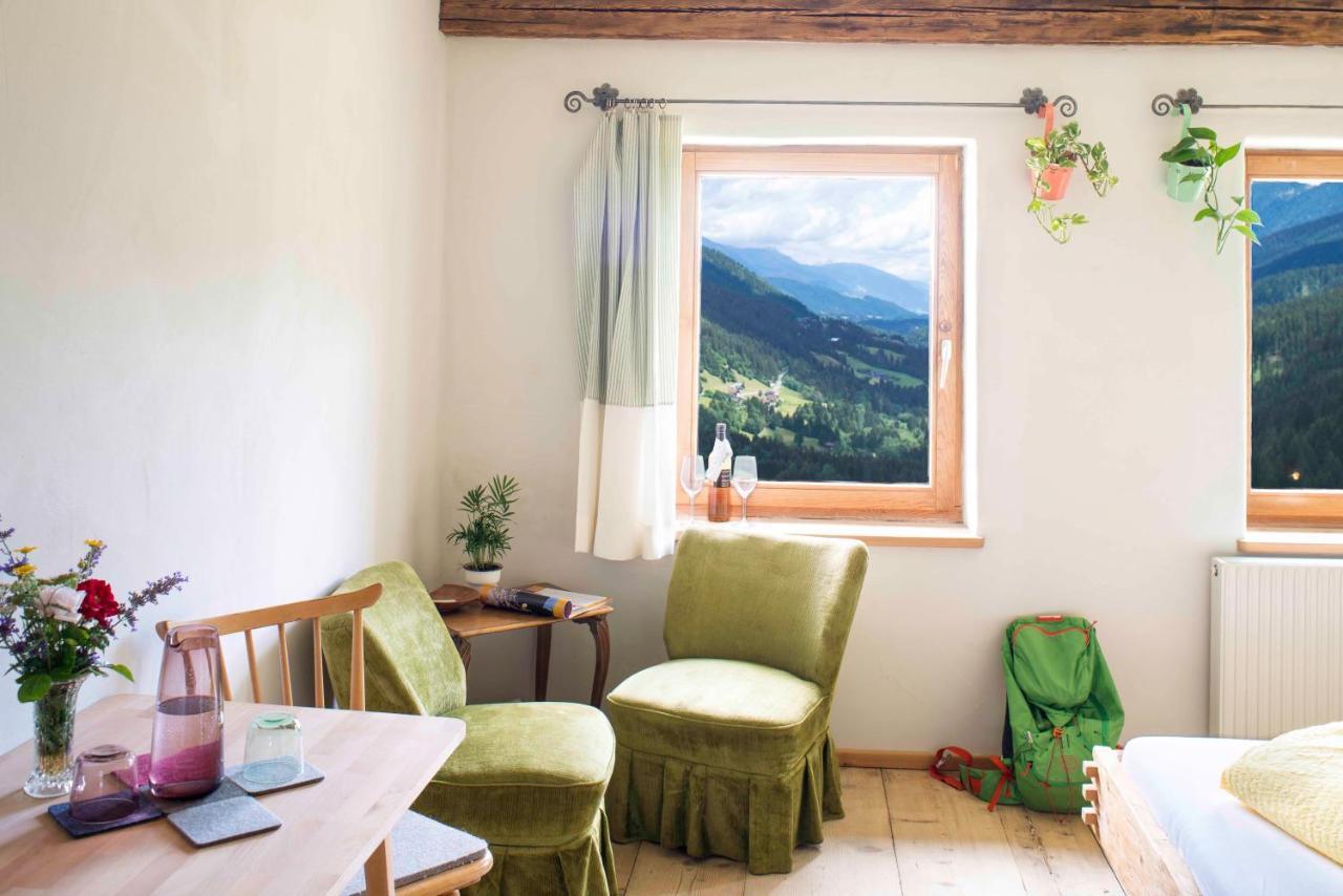 Hepi Lodge Liesing Εξωτερικό φωτογραφία