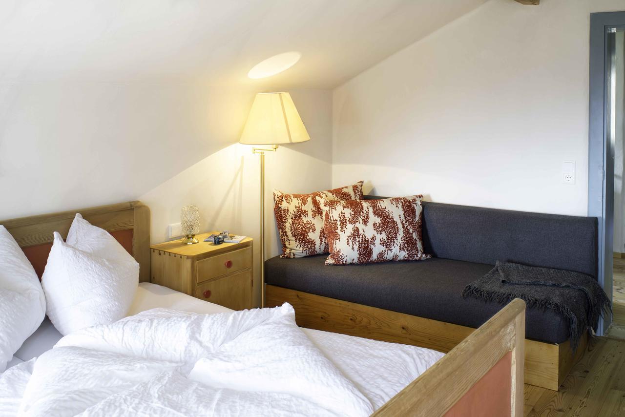 Hepi Lodge Liesing Εξωτερικό φωτογραφία