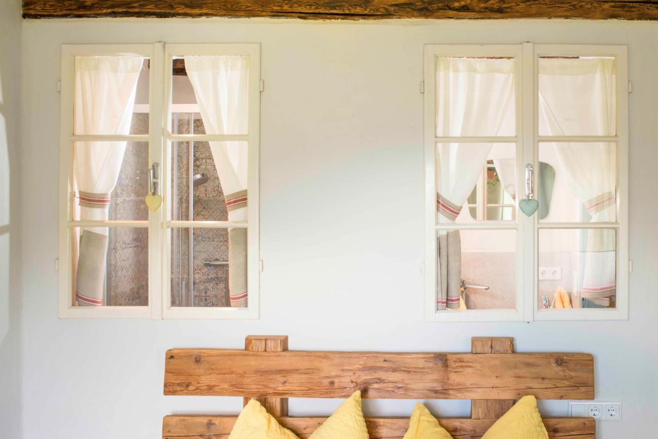 Hepi Lodge Liesing Εξωτερικό φωτογραφία